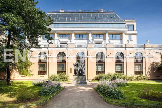 Итальянская, 12А – современность в центре Петербурга