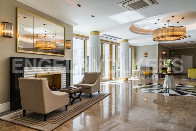 Наб. реки Мойки, 102 – место, где время течет иначе