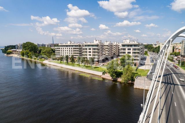 Крестовский De Luxe - Абсолютная гармония жизни у Лазаревского моста