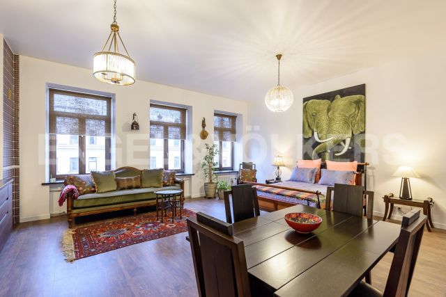 Невский пр., 73-75 - open space в колониальном стиле